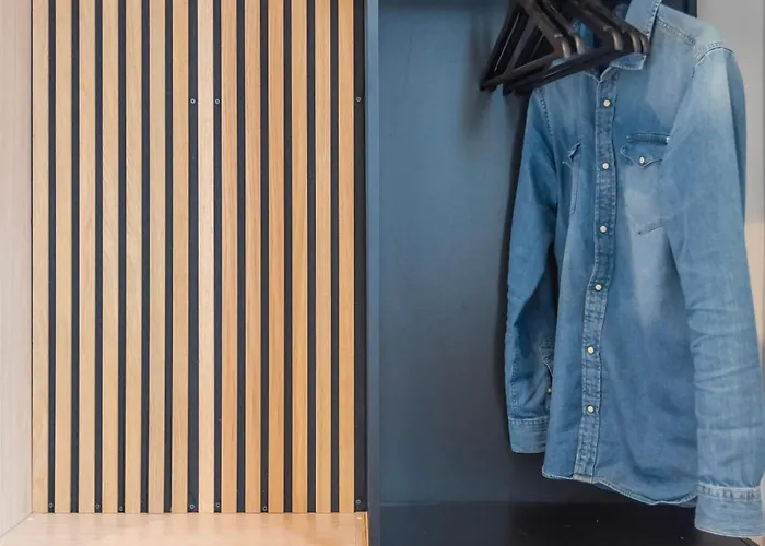 Kerlarros Clim Et Parking Face Gare Et Port شقة