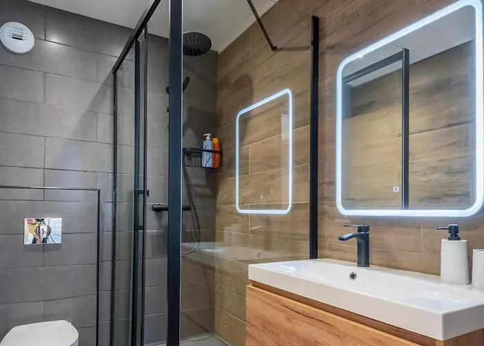 Apartment Kerlarros Clim Et Parking Face Gare Et Port Gujan-Mestras