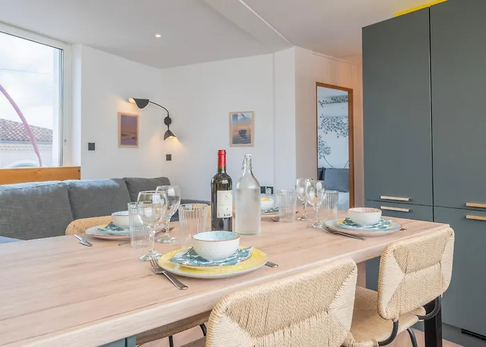 Kerlarros Clim Et Parking Face Gare Et Port * Gujan-Mestras