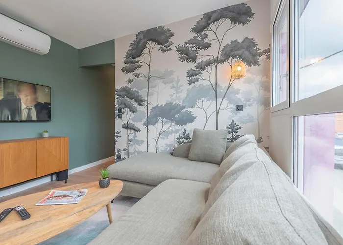 Kerlarros Clim Et Parking Face Gare Et Port Apartment